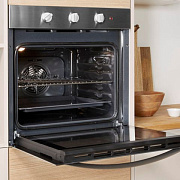 Основные функции встраиваемых электродуховок: важные и не очень